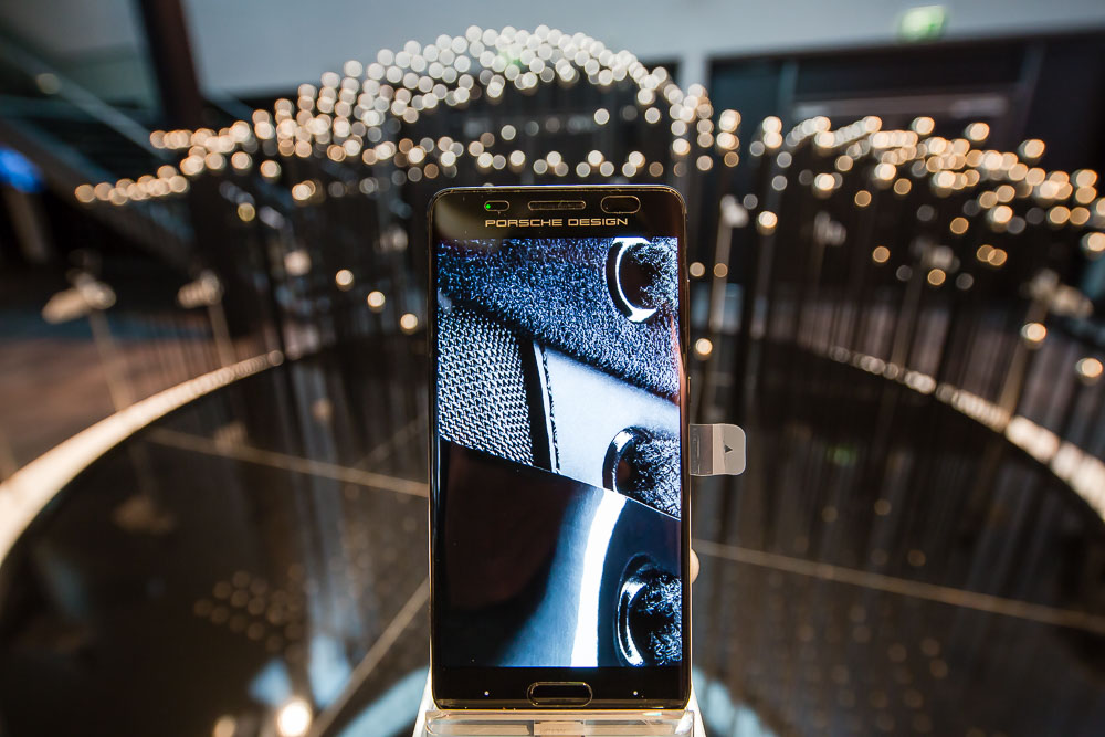 PORSCHE DESIGN HUAWEI Mate 9